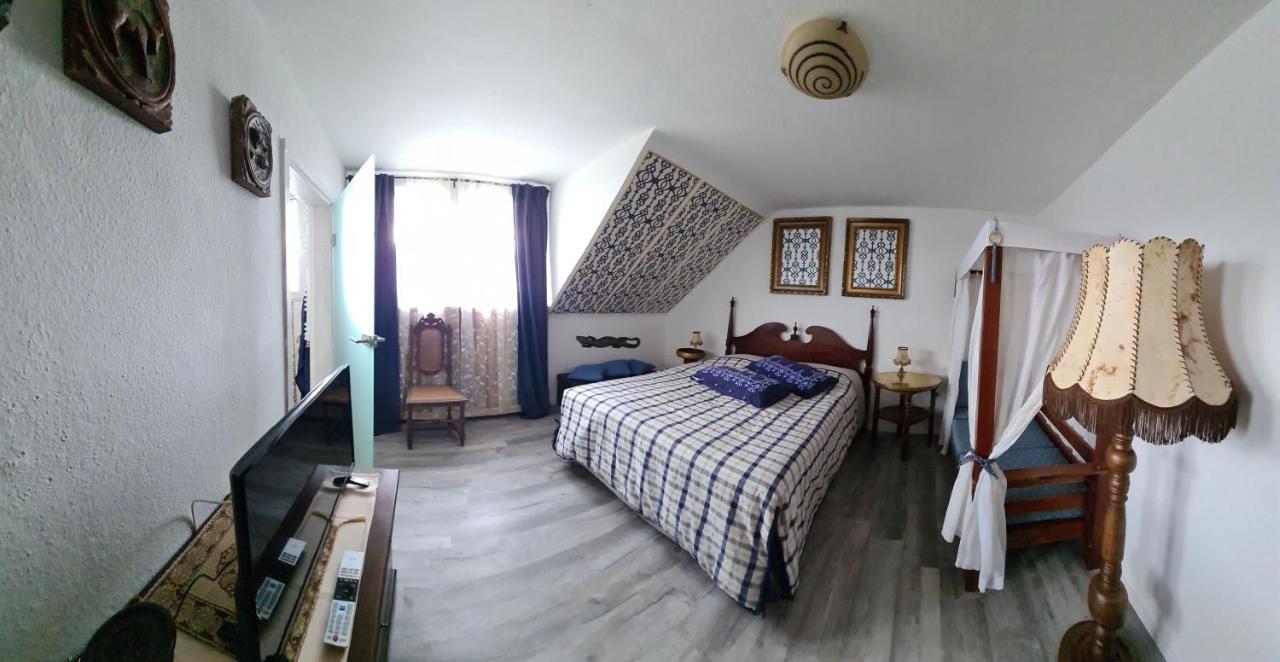 Gaestehaus Fuchsroehre Welcherath エクステリア 写真