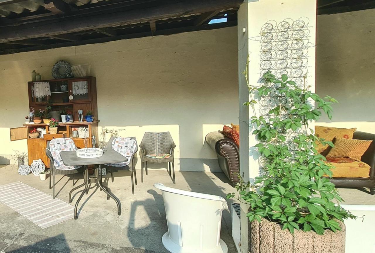 Gaestehaus Fuchsroehre Welcherath エクステリア 写真