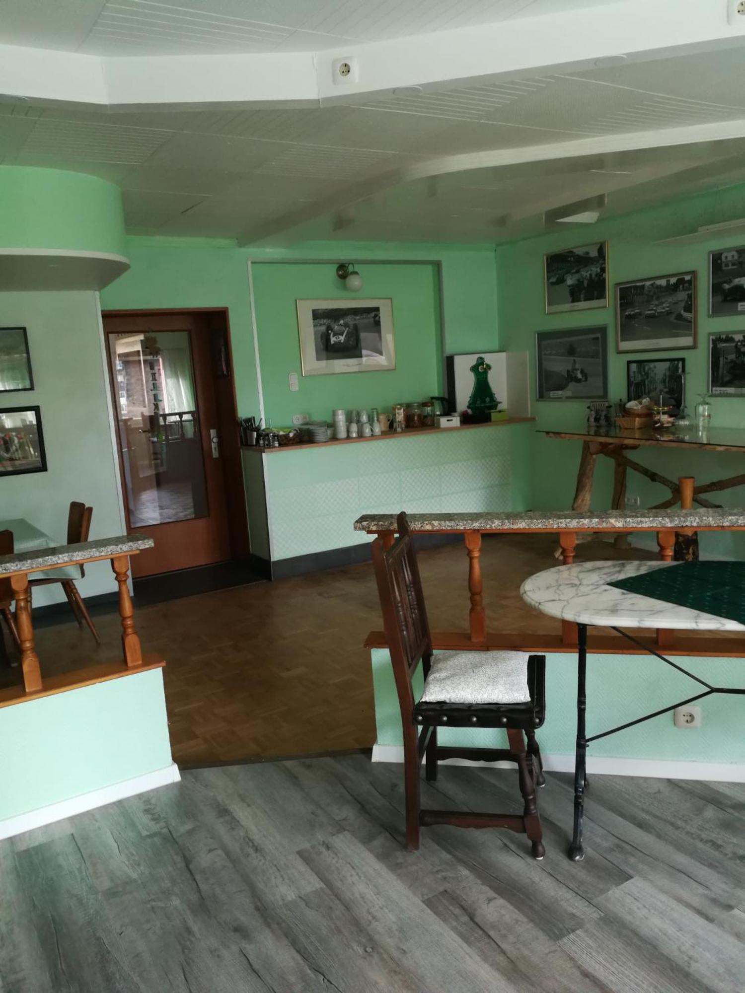 Gaestehaus Fuchsroehre Welcherath エクステリア 写真