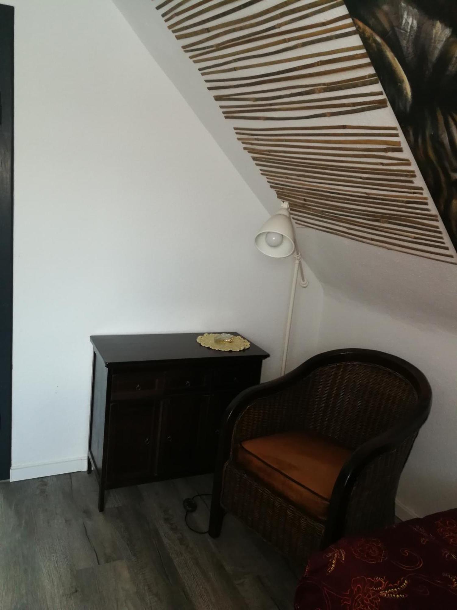 Gaestehaus Fuchsroehre Welcherath エクステリア 写真