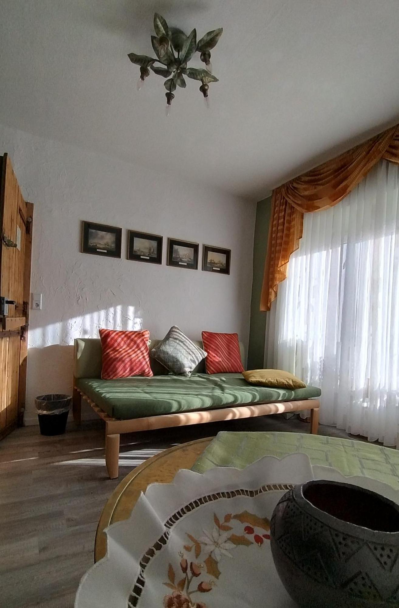 Gaestehaus Fuchsroehre Welcherath エクステリア 写真