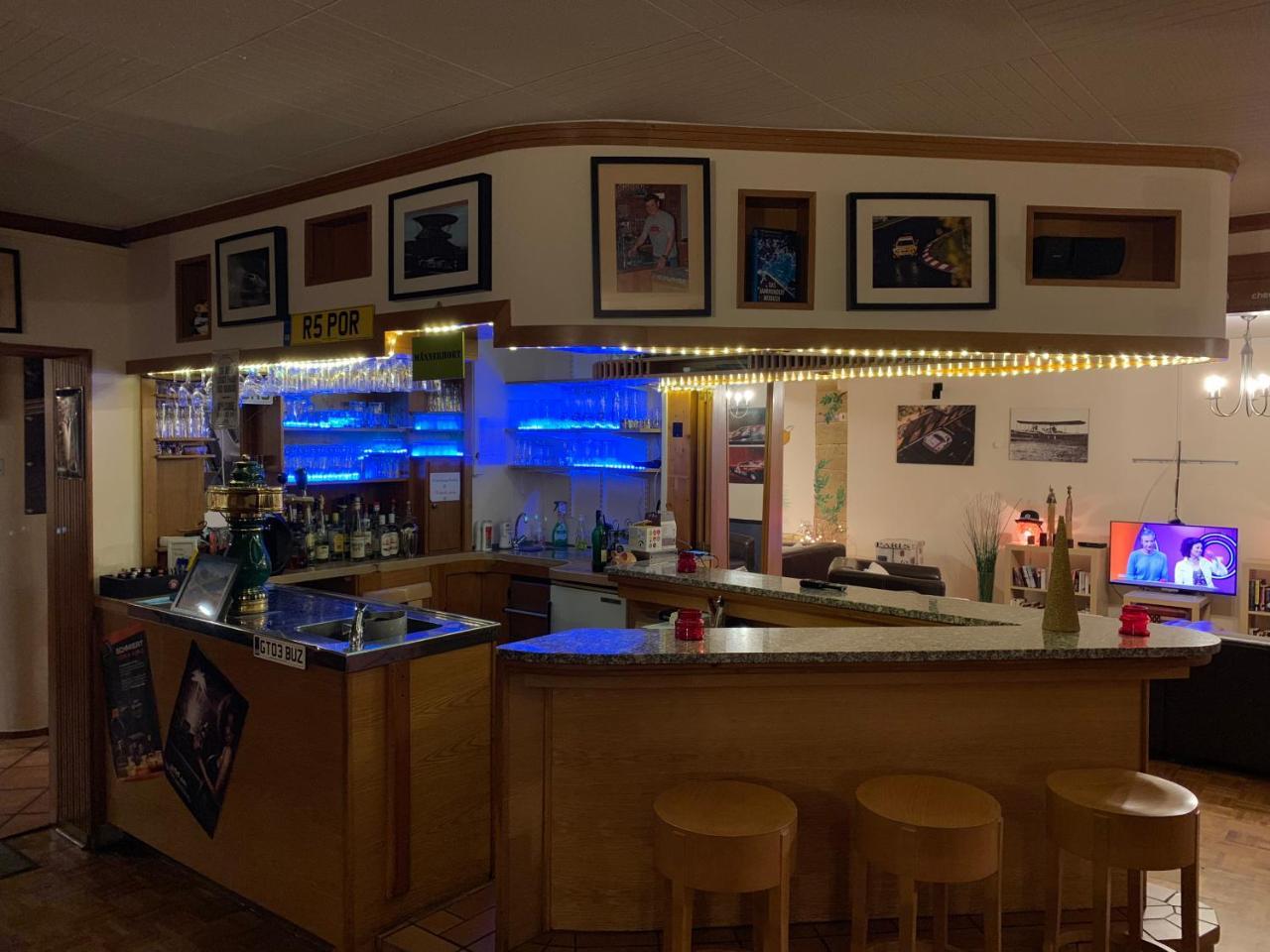 Gaestehaus Fuchsroehre Welcherath エクステリア 写真